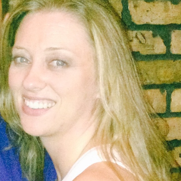 Meet your Posher, Jessica - Picture 1 of 1